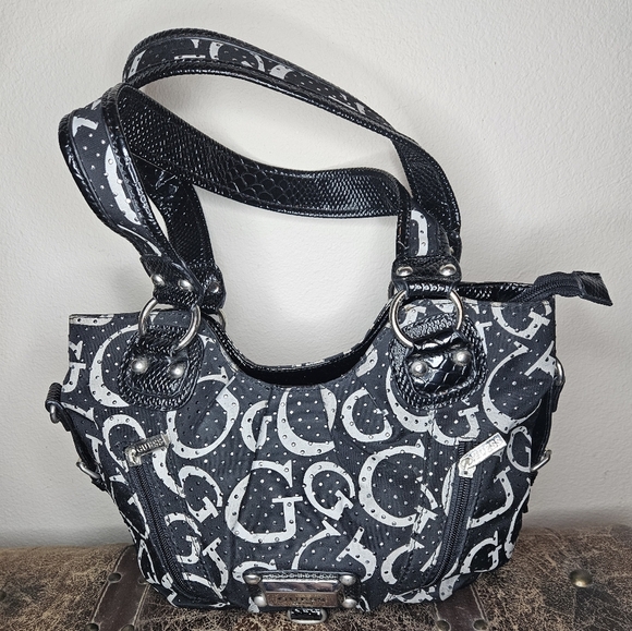 Guess graphic hand bag - Picture 1 of 11